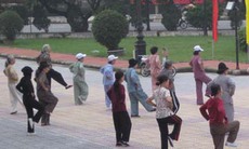 Luyện tập dưỡng sinh với người cao tuổi